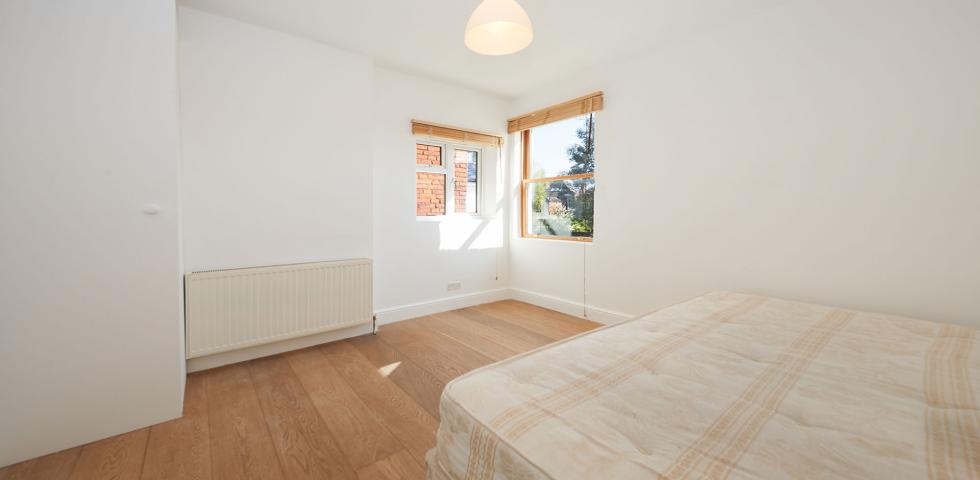 			2 Bedroom, 1 bath, 1 reception Flat			 Leicester Road, East Finchley